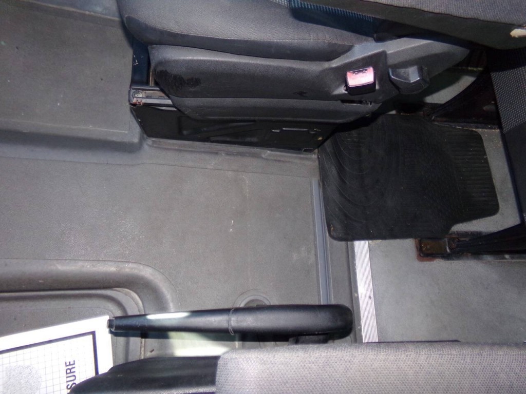 2011 Mercedes-Benz Sprinter Image 59