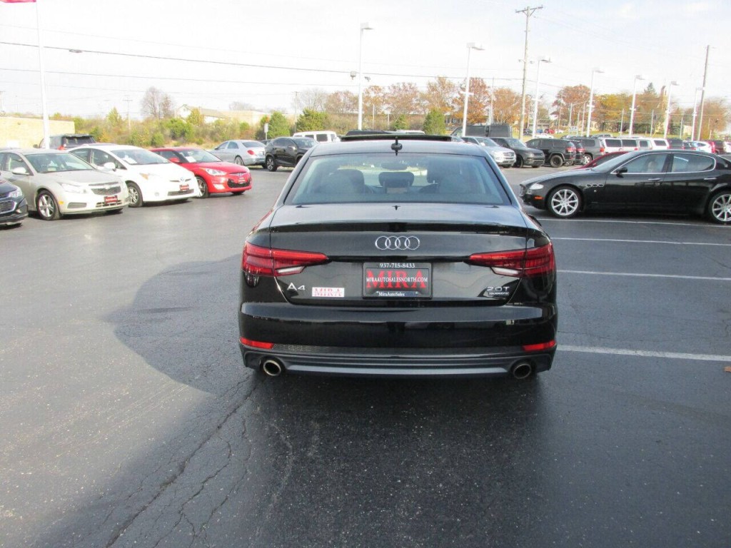 2017 Audi A4 Image 10