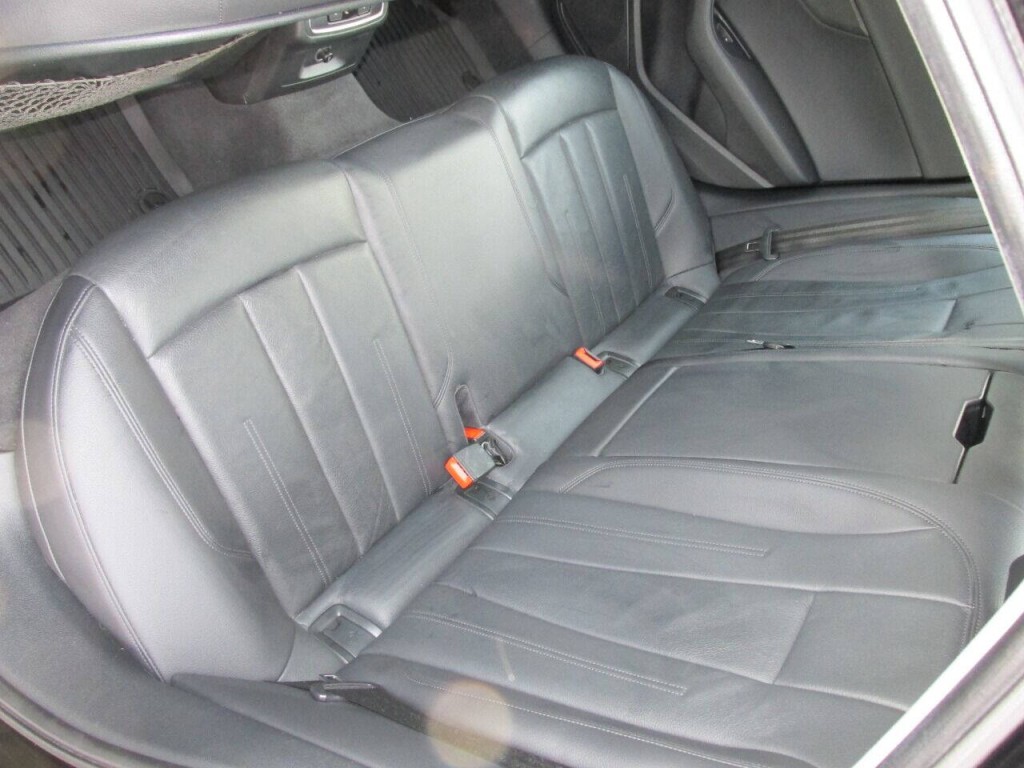 2017 Audi A4 Image 18