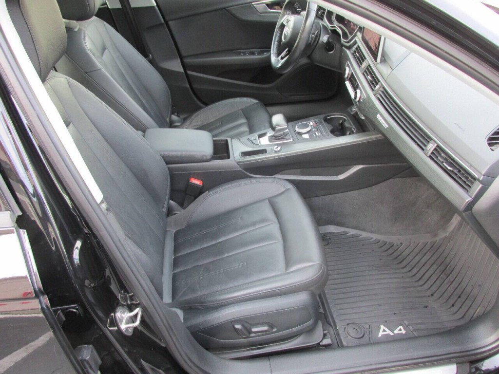 2017 Audi A4 Image 33