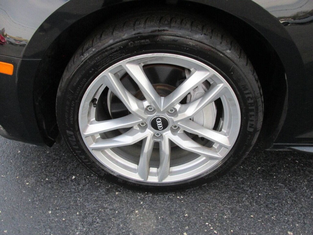 2017 Audi A4 Image 43