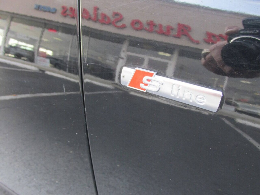 2017 Audi A4 Image 53