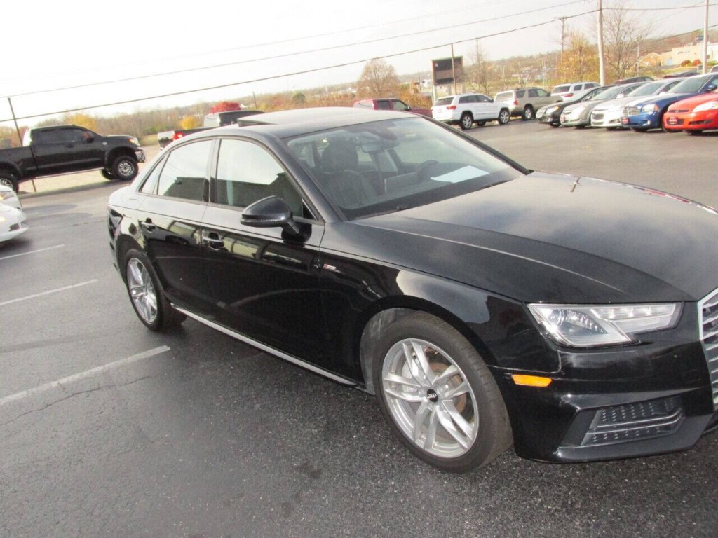2017 Audi A4 Image 55