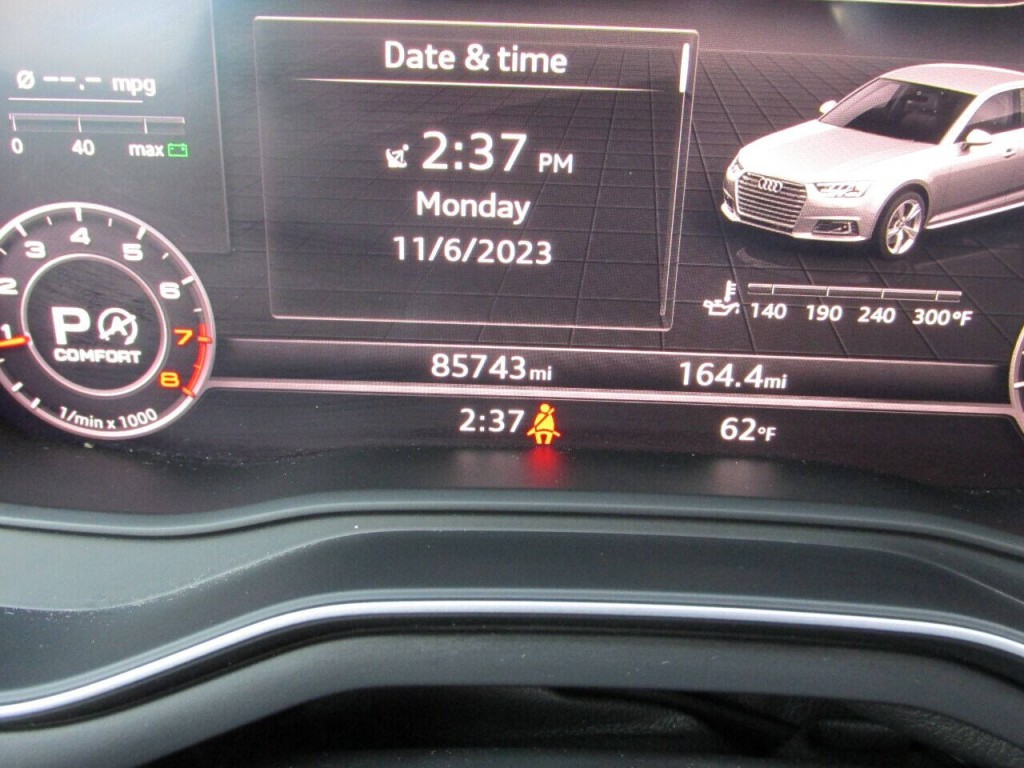 2017 Audi A4 Image 60