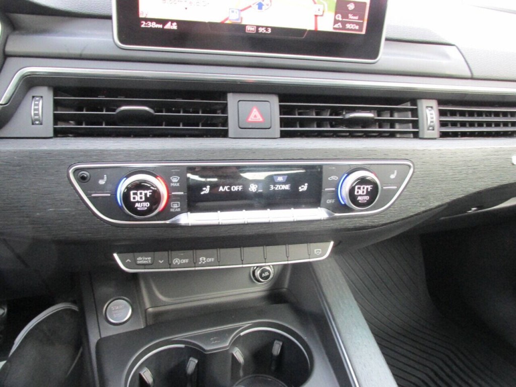 2017 Audi A4 Image 63