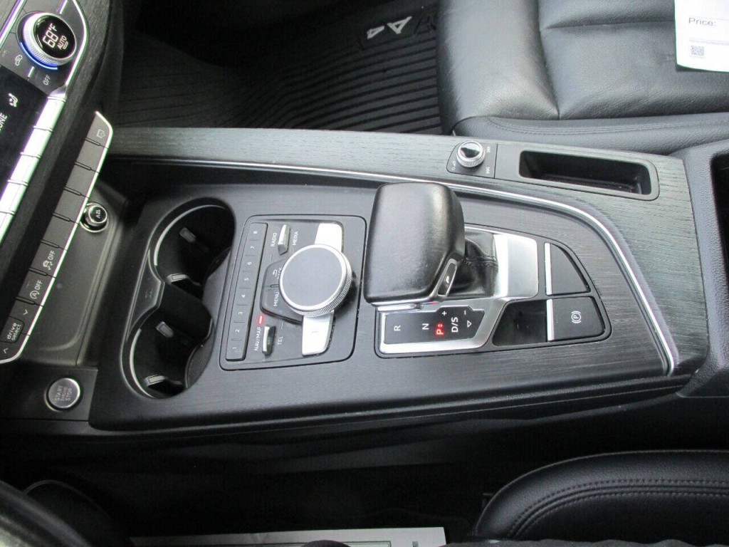 2017 Audi A4 Image 64