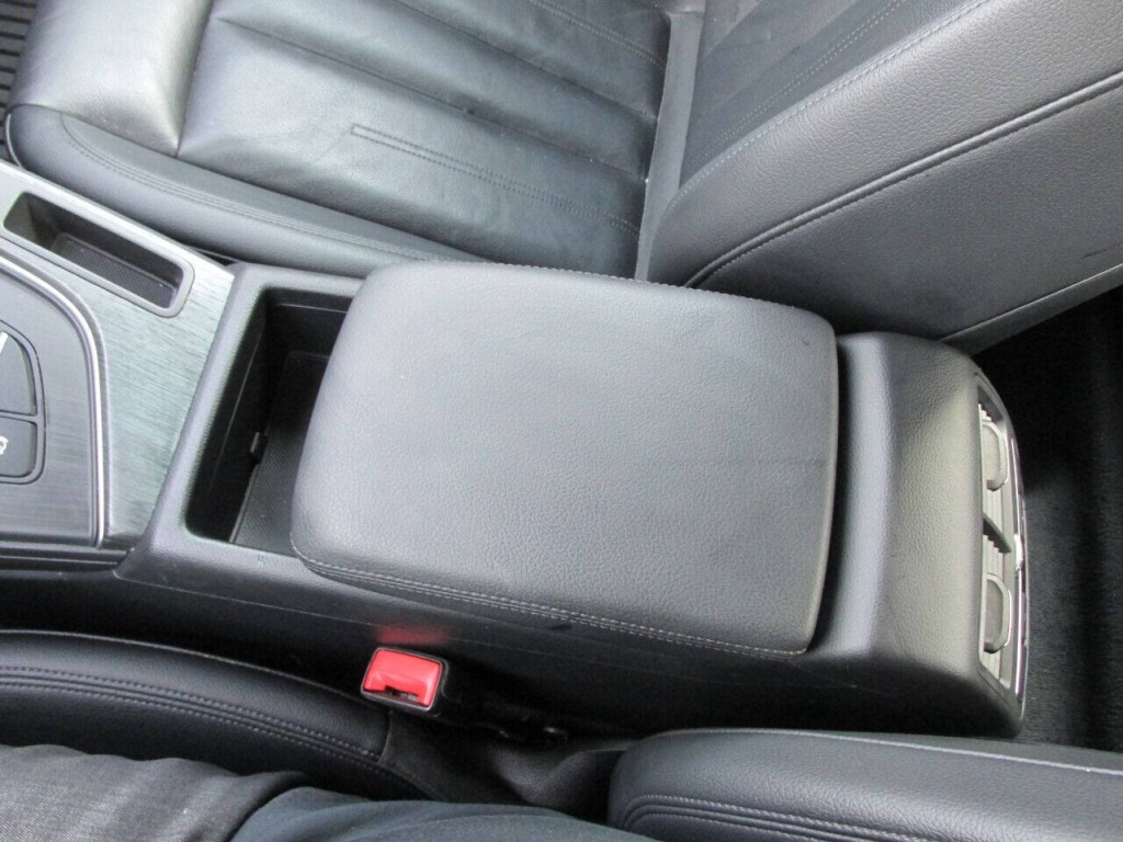 2017 Audi A4 Image 65