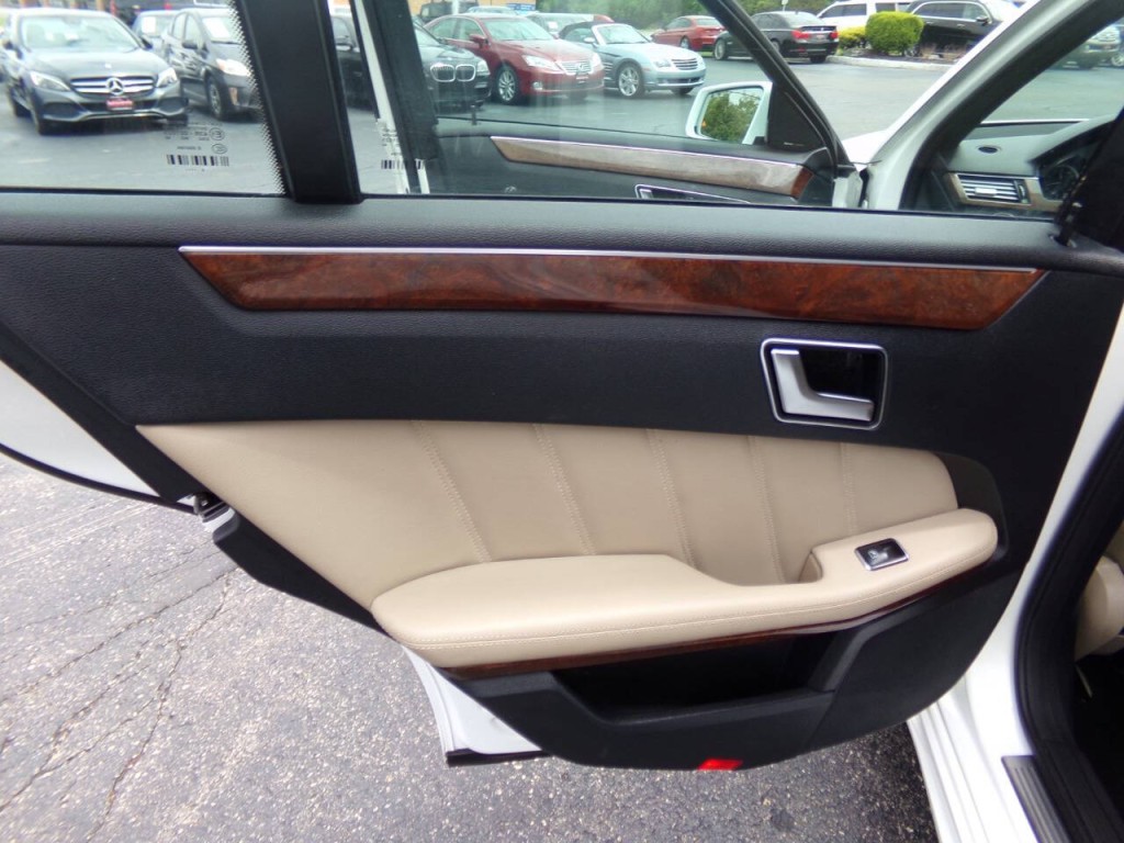 2013 Mercedes-Benz E-Class Image 14