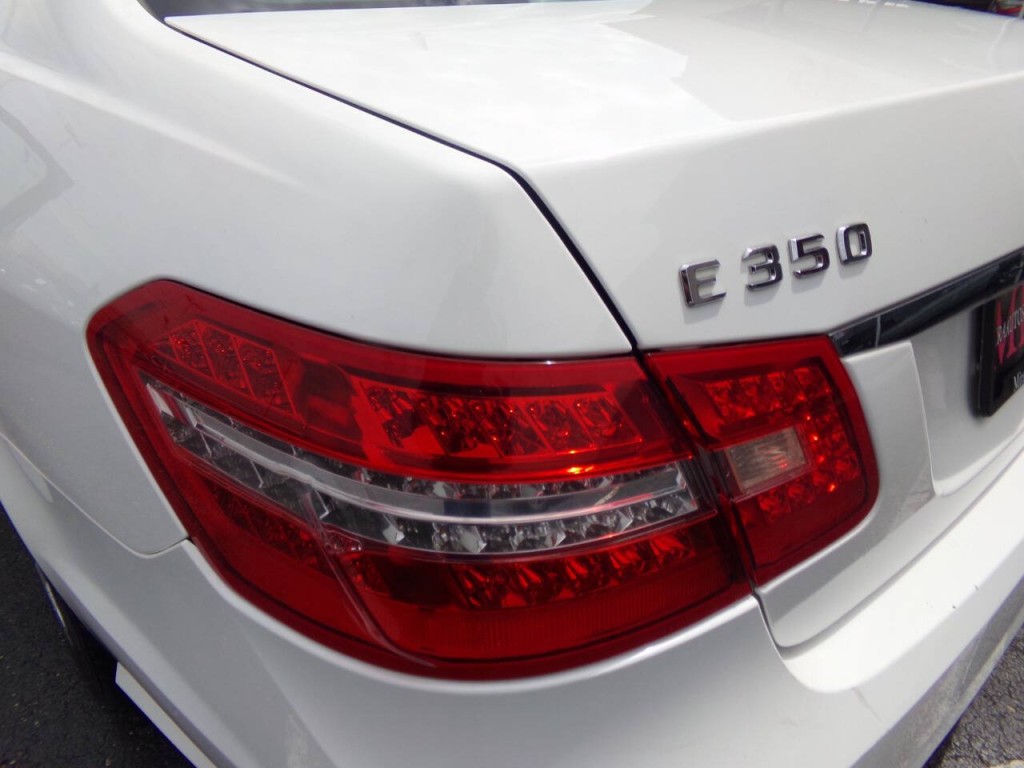 2013 Mercedes-Benz E-Class Image 17
