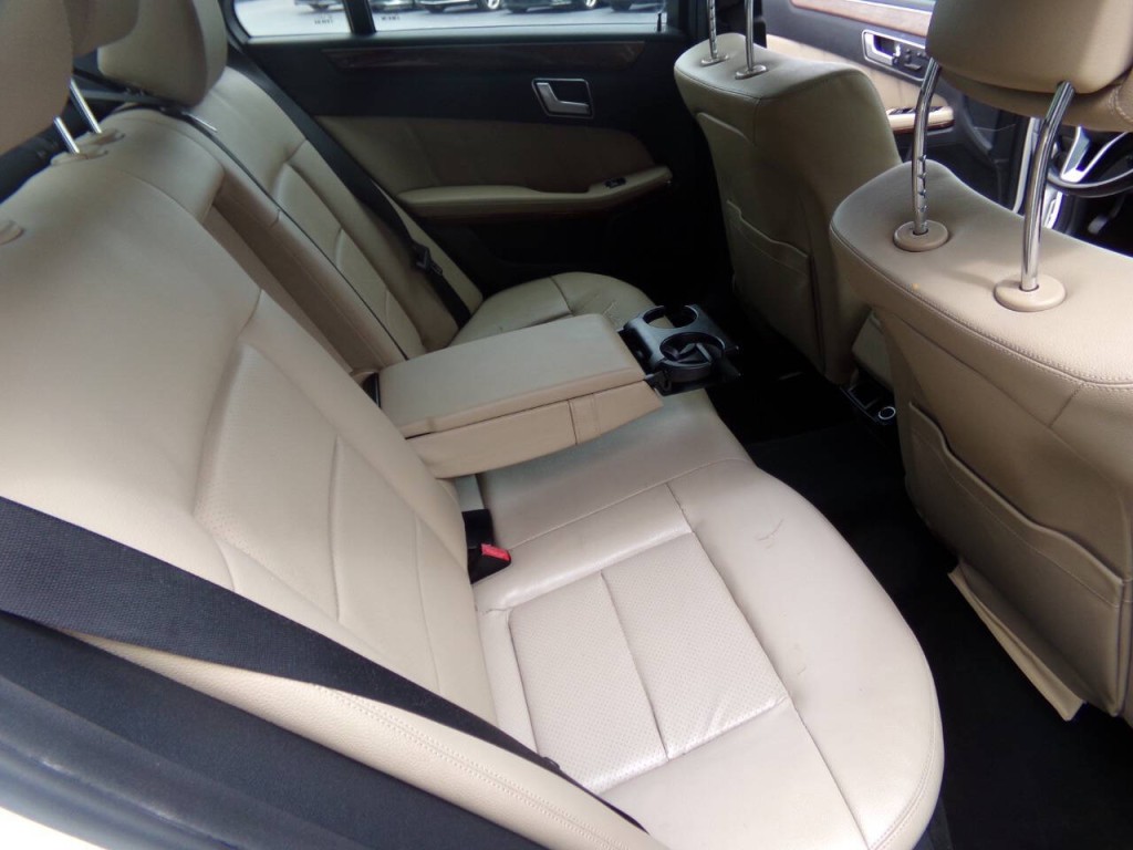 2013 Mercedes-Benz E-Class Image 22