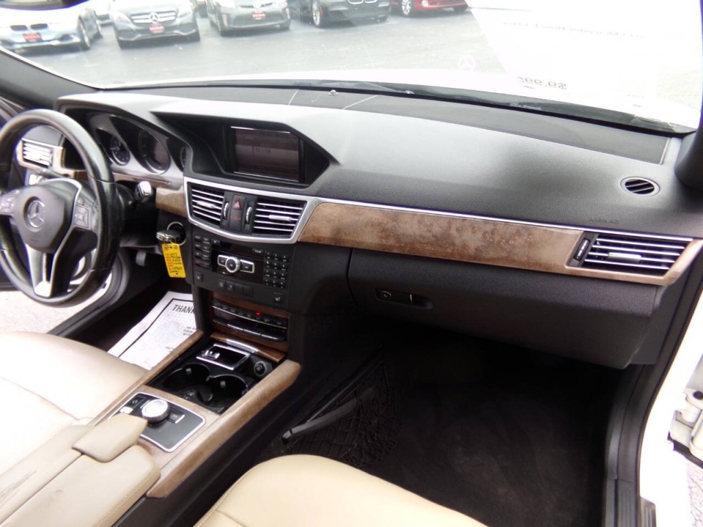2013 Mercedes-Benz E-Class Image 26