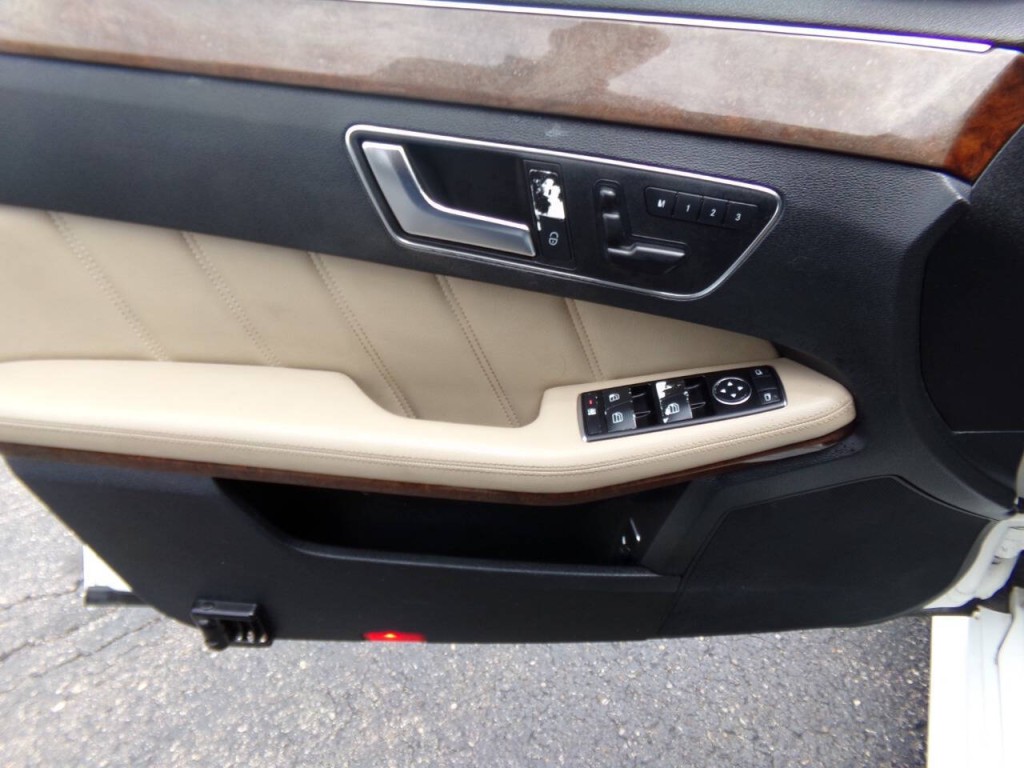 2013 Mercedes-Benz E-Class Image 34