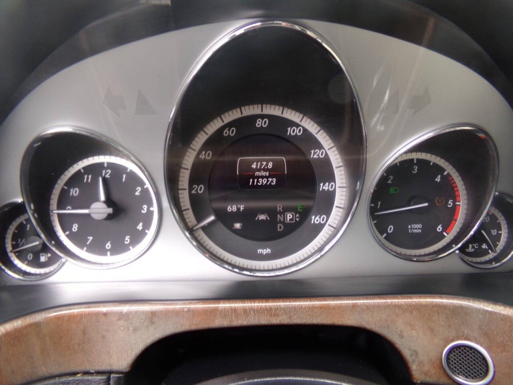 2013 Mercedes-Benz E-Class Image 35