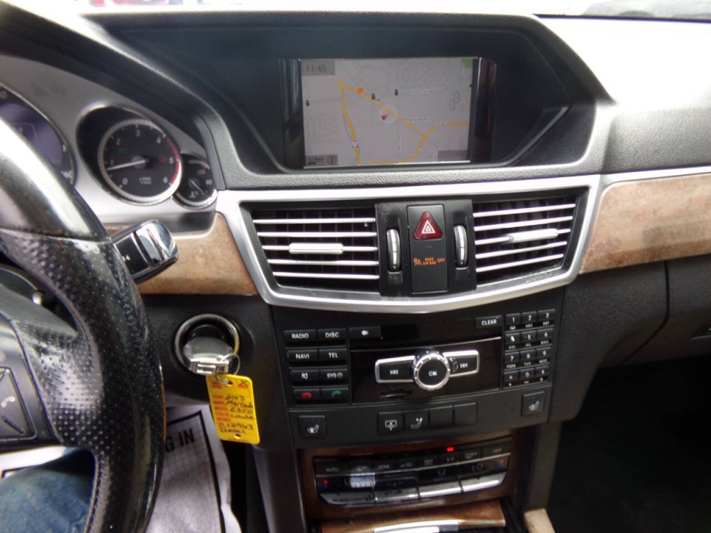 2013 Mercedes-Benz E-Class Image 39