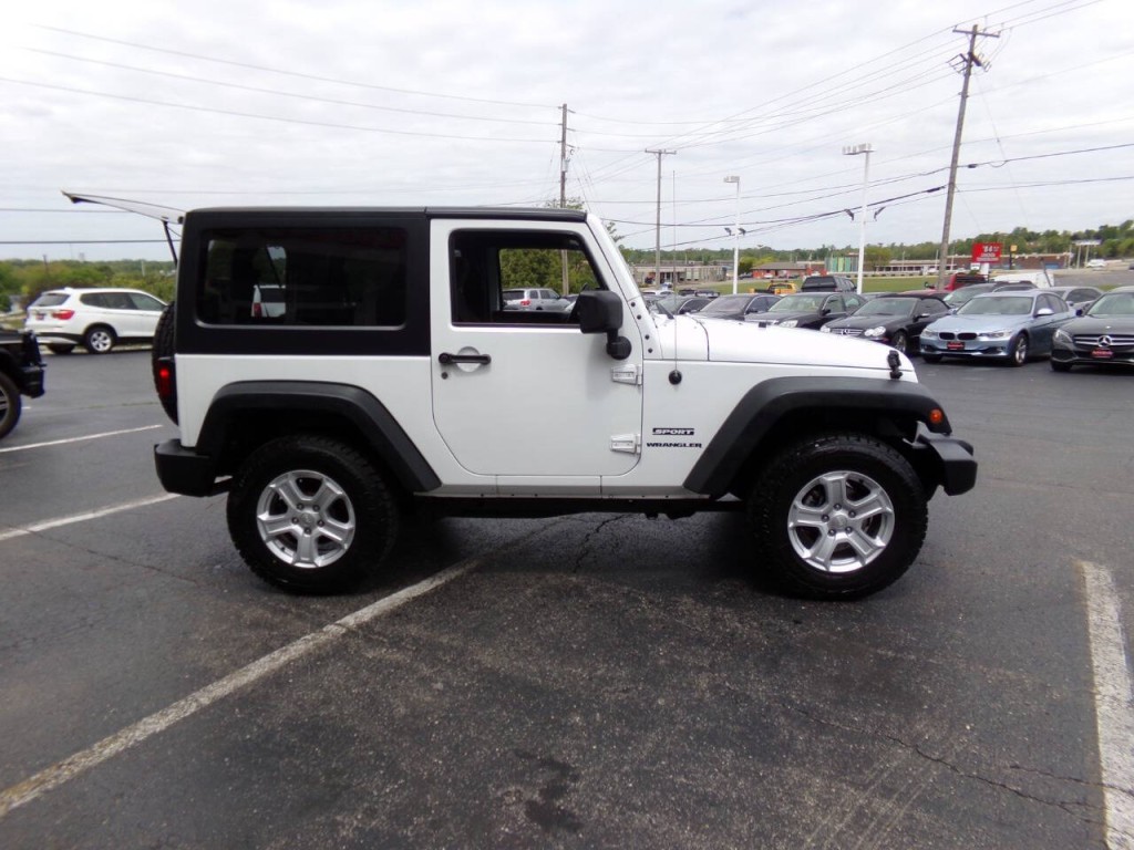 2015 Jeep Wrangler Image 4