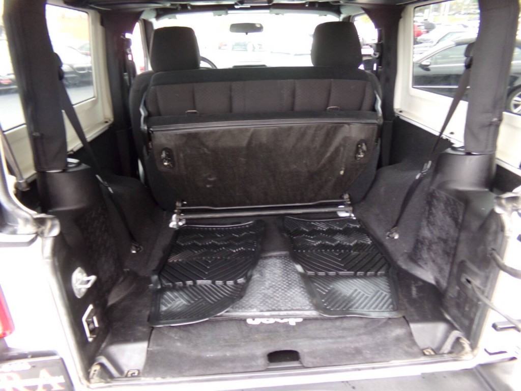 2015 Jeep Wrangler Image 6