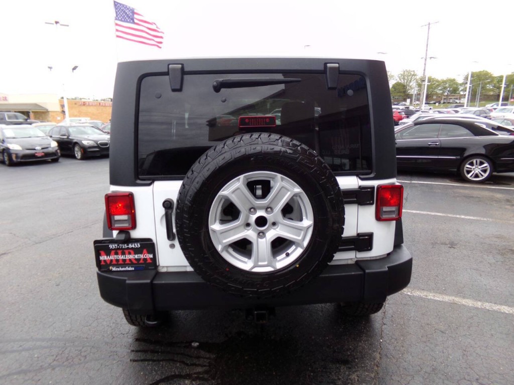 2015 Jeep Wrangler Image 10