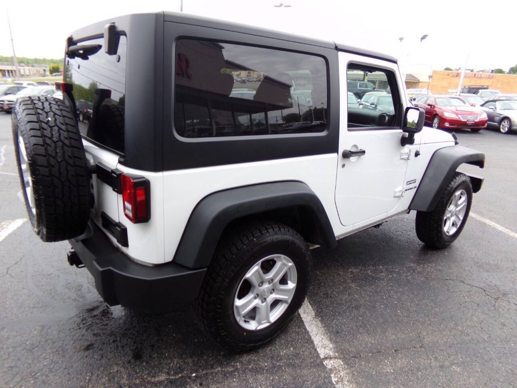 2015 Jeep Wrangler Image 11