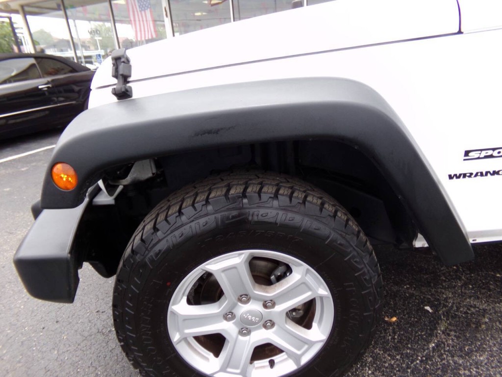2015 Jeep Wrangler Image 30