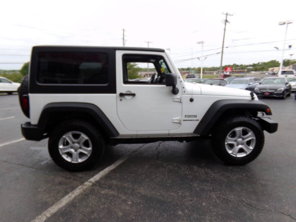 2015 Jeep Wrangler Image 50