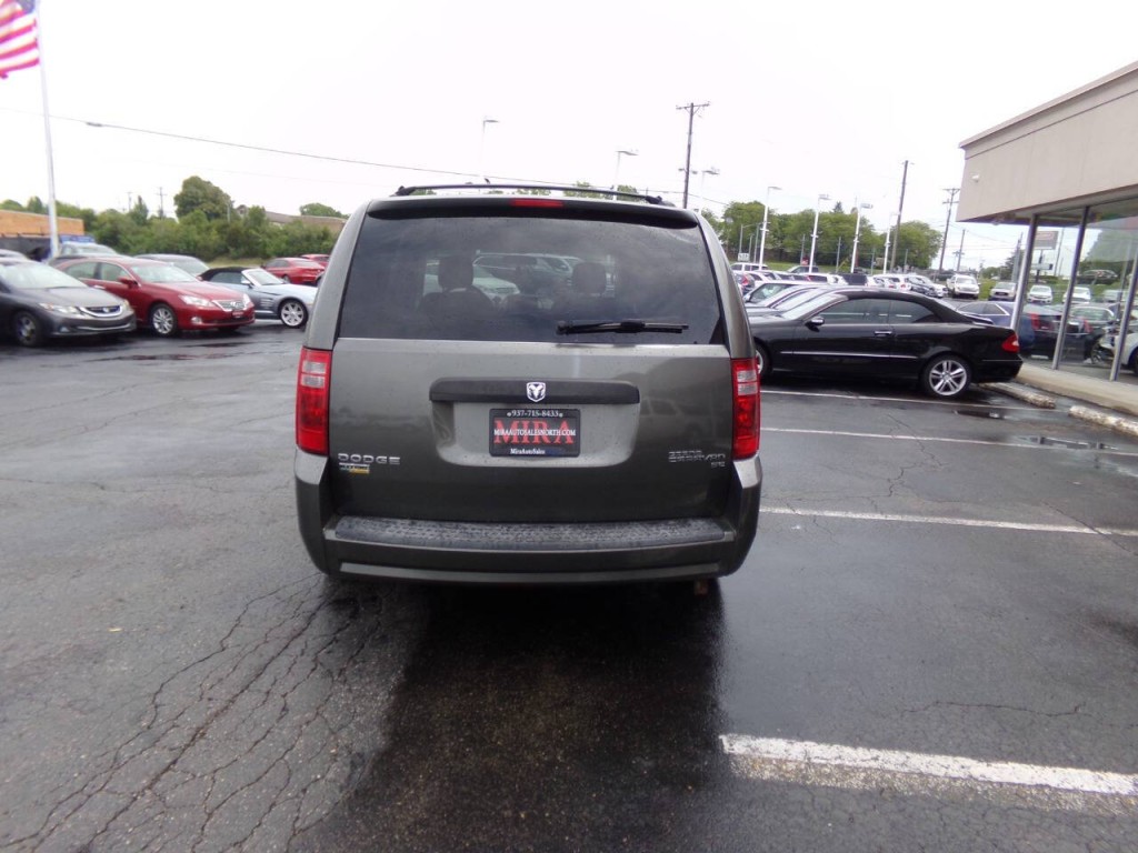 2010 Dodge Grand Caravan Image 7