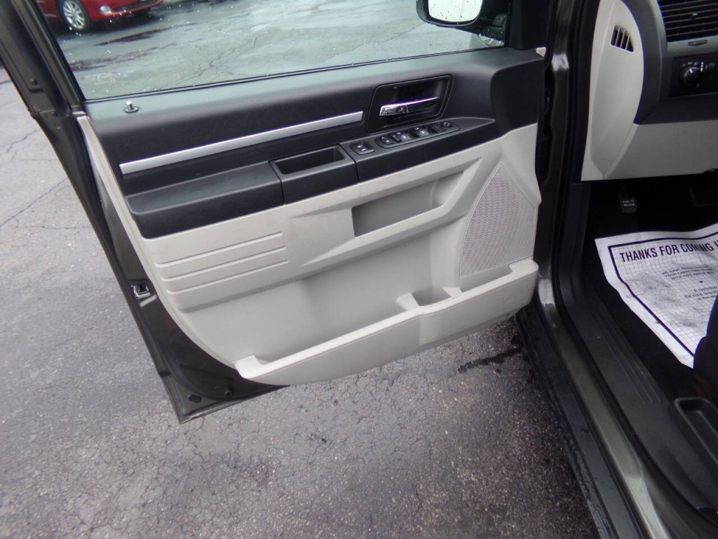 2010 Dodge Grand Caravan Image 12