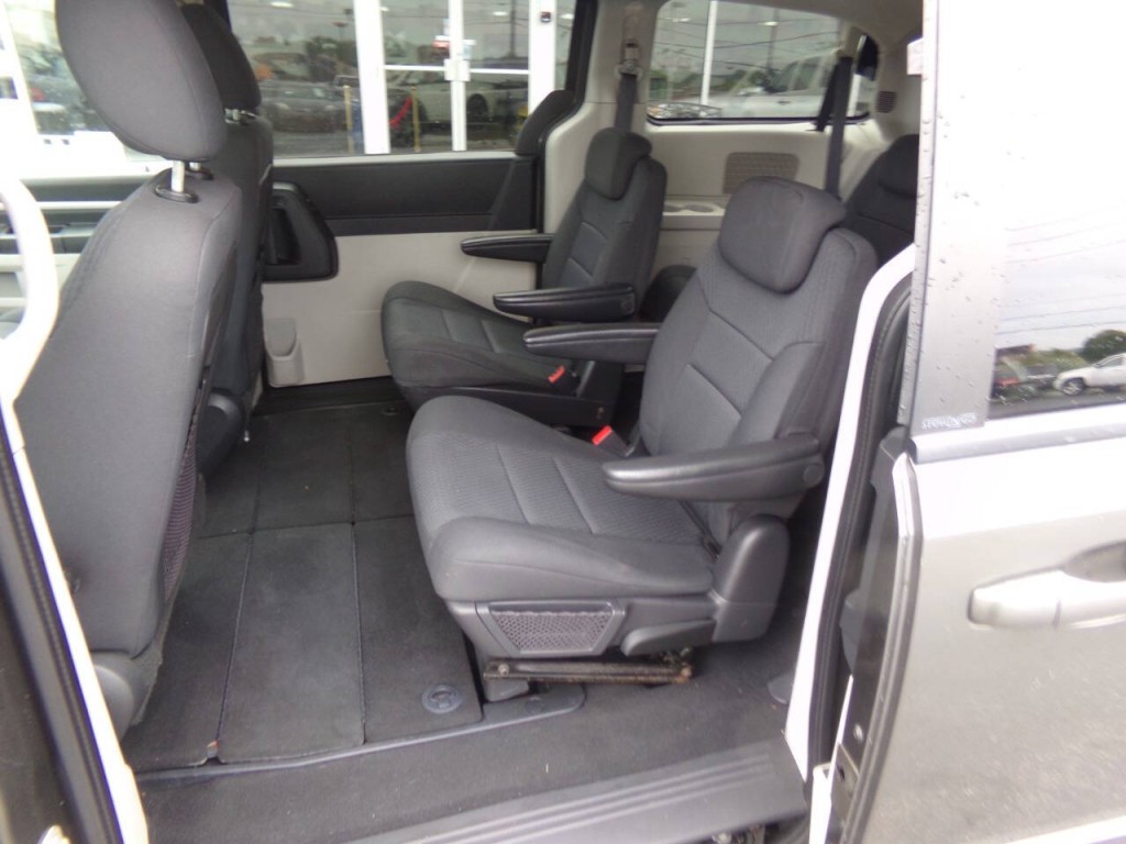 2010 Dodge Grand Caravan Image 13