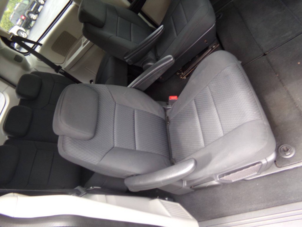 2010 Dodge Grand Caravan Image 26