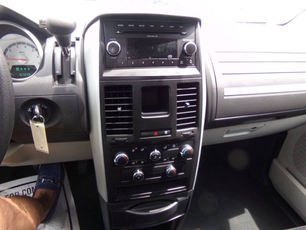 2010 Dodge Grand Caravan Image 55