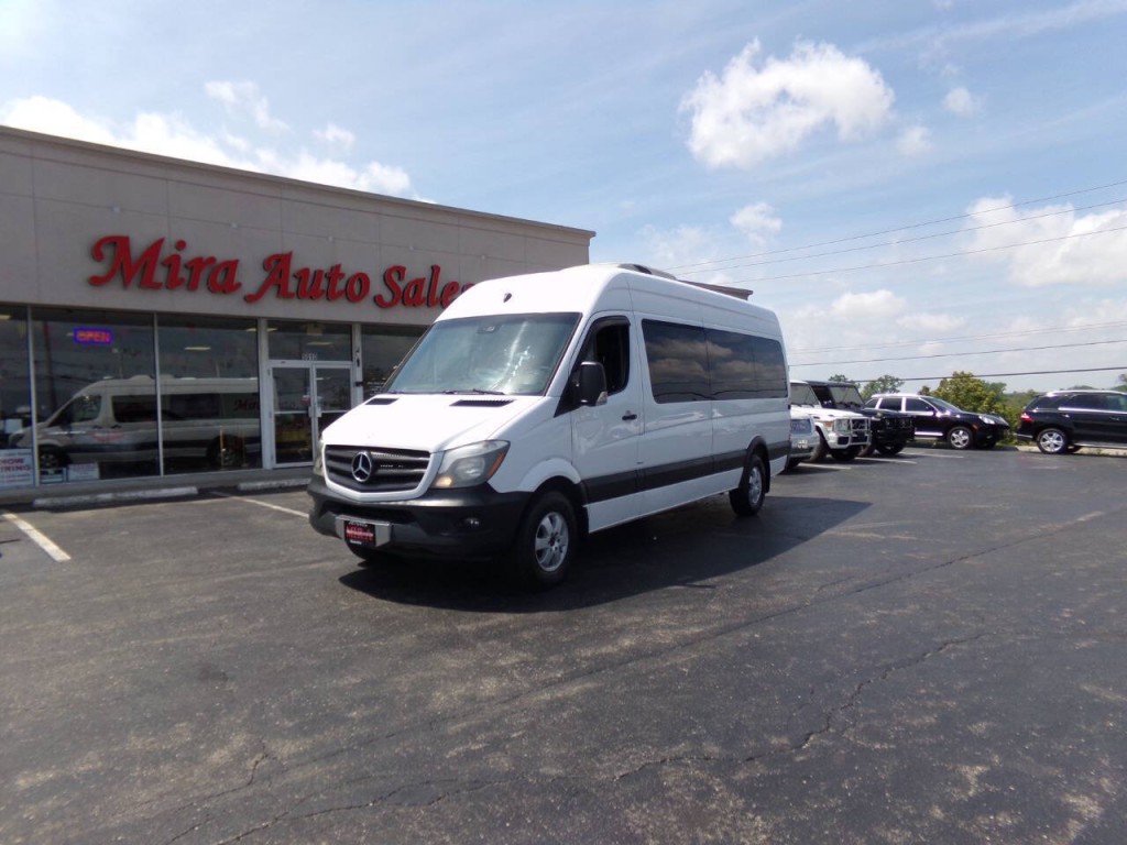 2014 Mercedes-Benz Sprinter Image 4