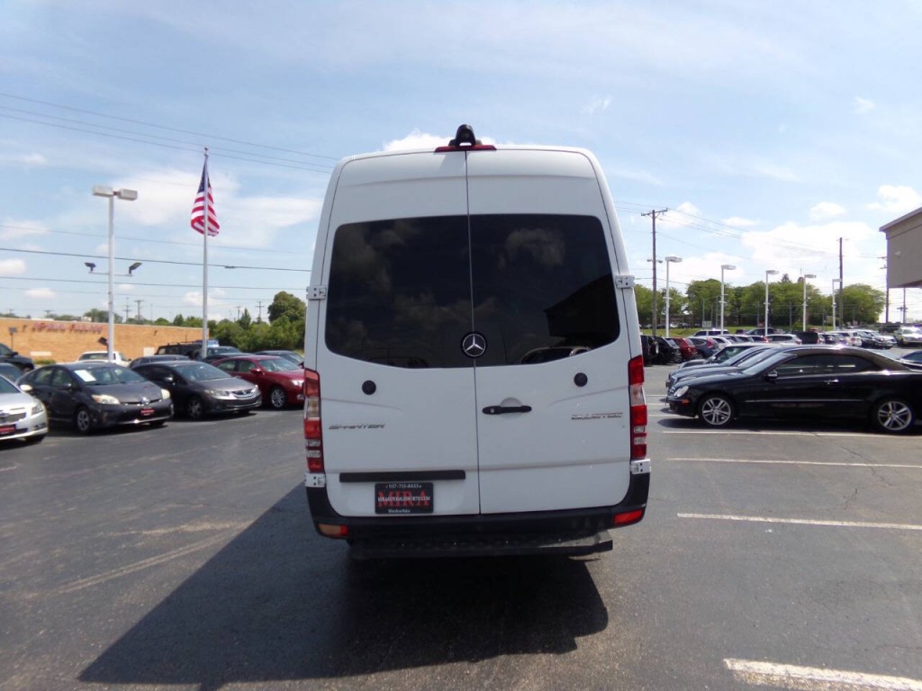 2014 Mercedes-Benz Sprinter Image 10