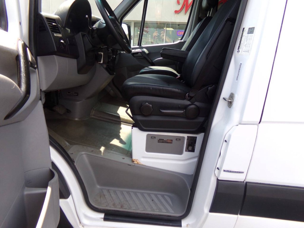 2014 Mercedes-Benz Sprinter Image 13