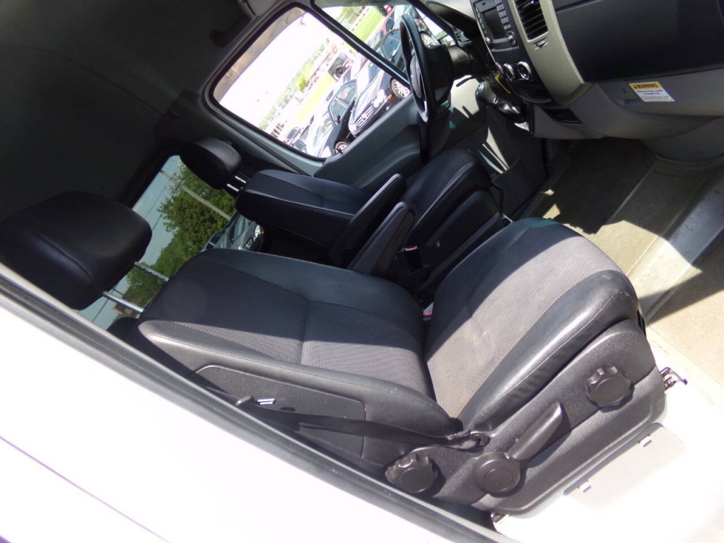 2014 Mercedes-Benz Sprinter Image 19