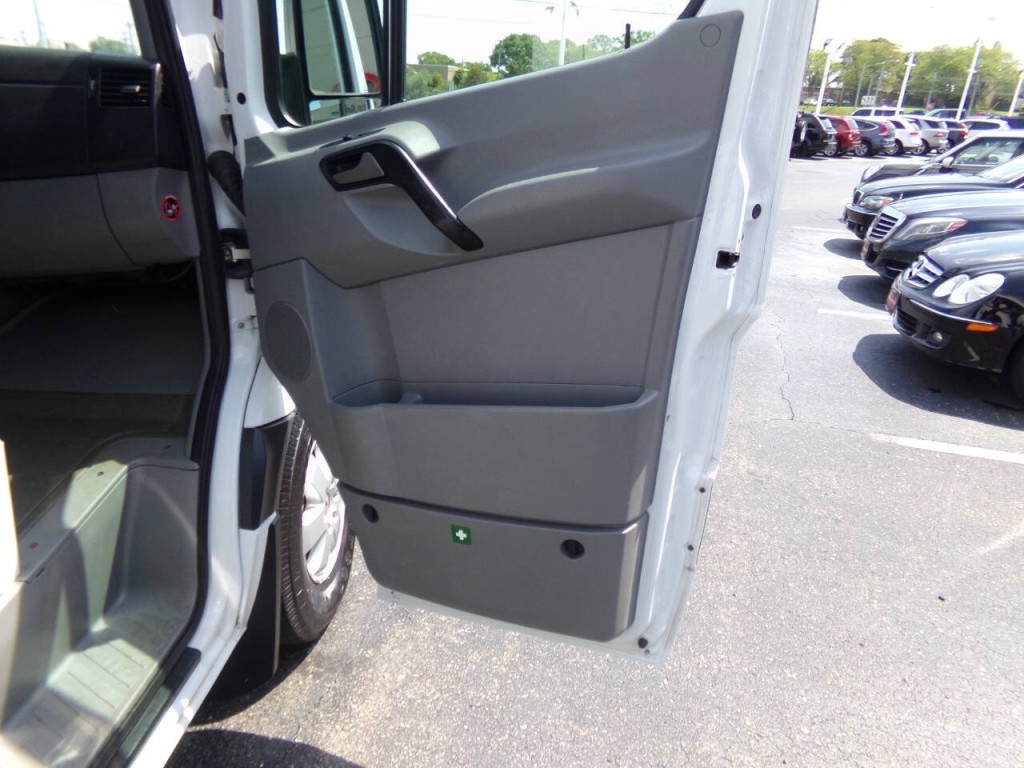 2014 Mercedes-Benz Sprinter Image 20