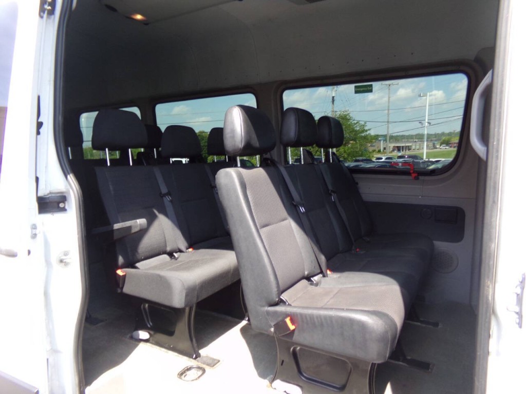2014 Mercedes-Benz Sprinter Image 21