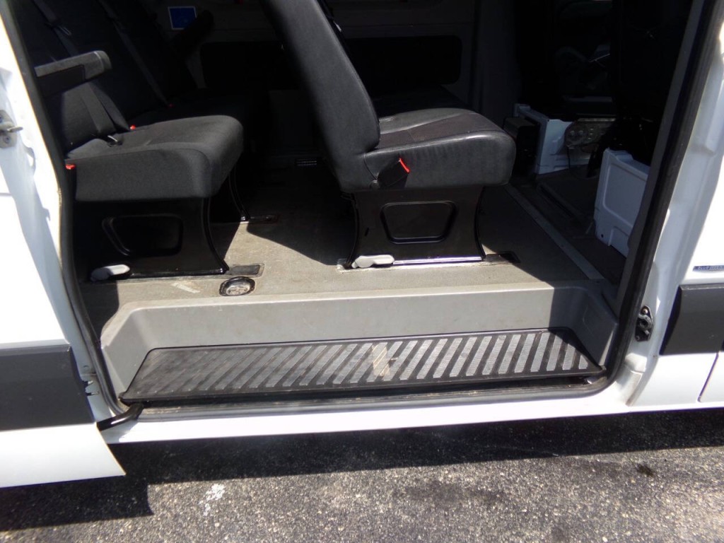 2014 Mercedes-Benz Sprinter Image 32