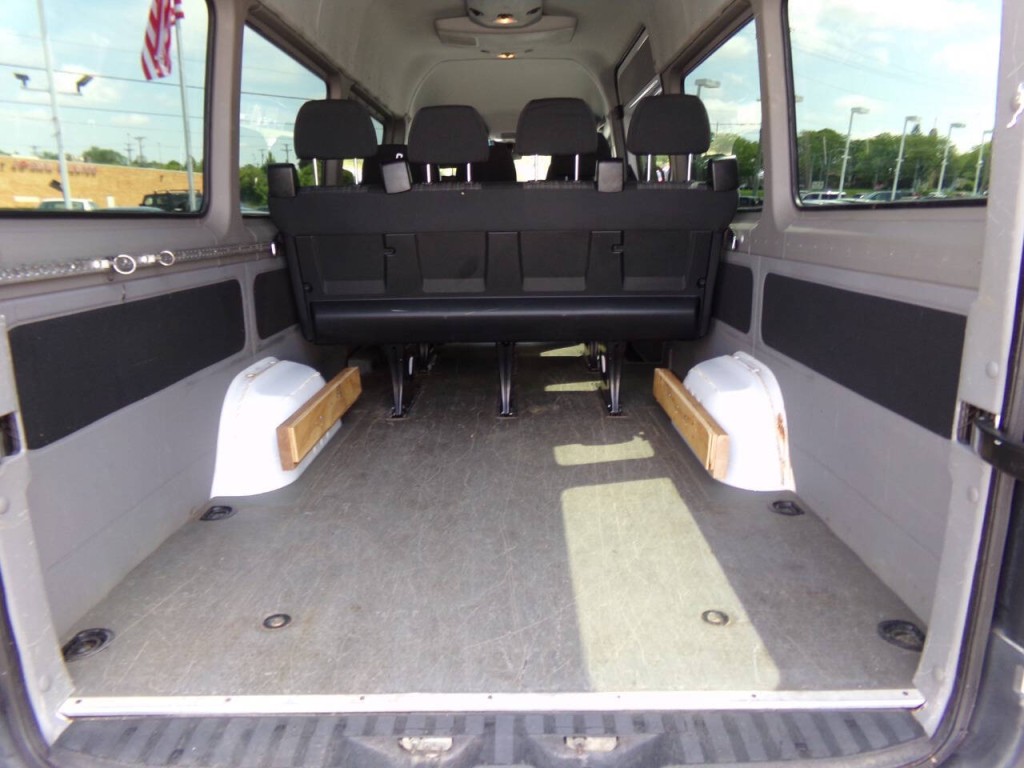 2014 Mercedes-Benz Sprinter Image 33