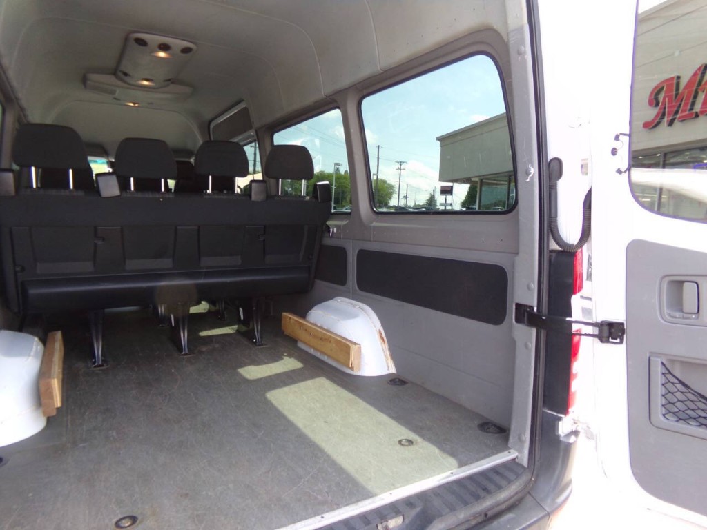 2014 Mercedes-Benz Sprinter Image 35