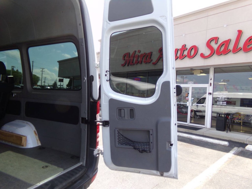 2014 Mercedes-Benz Sprinter Image 39