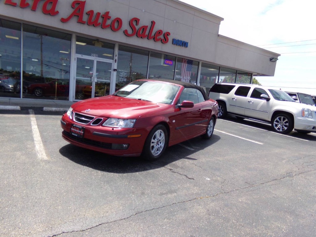 2006 Saab 9-3 Image 2