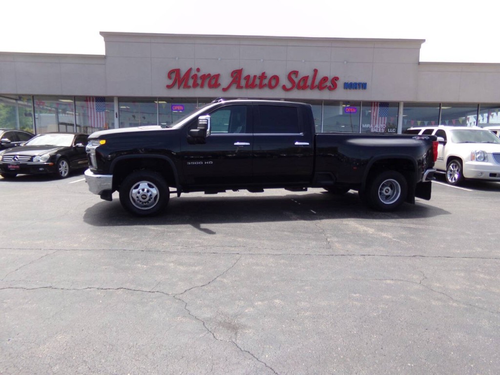 2021 Chevrolet Silverado 1500 Image 2