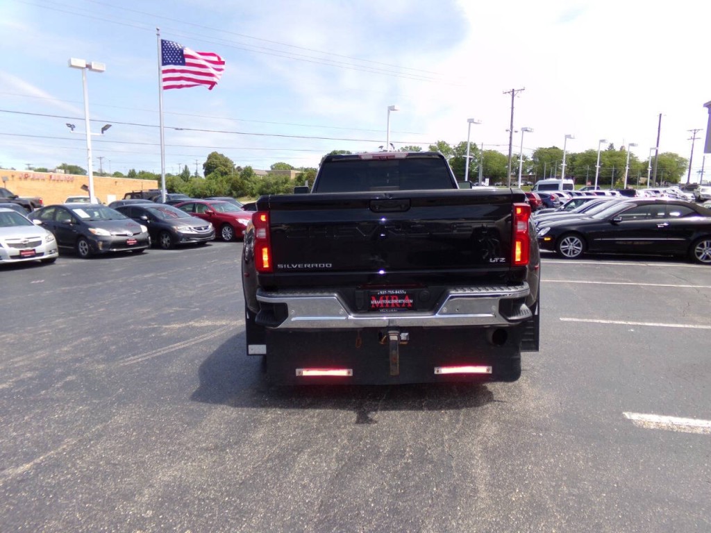 2021 Chevrolet Silverado 1500 Image 8