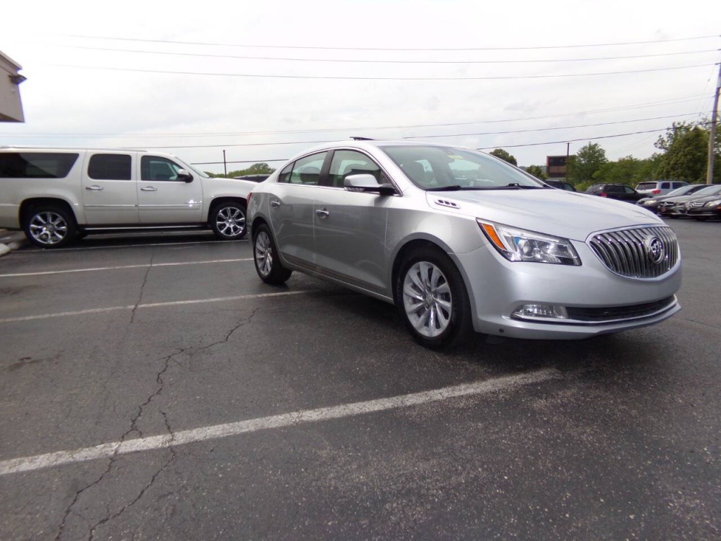 2016 Buick LaCrosse Image 4