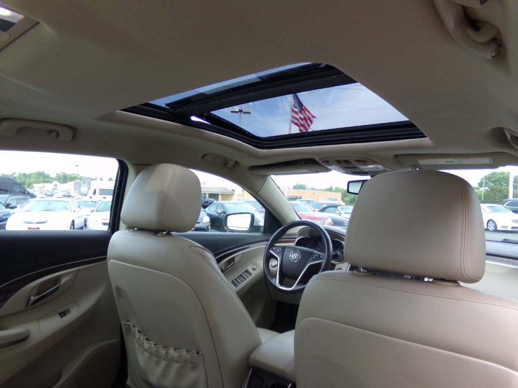 2016 Buick LaCrosse Image 24