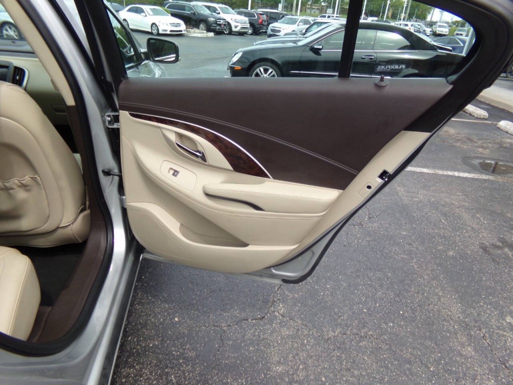 2016 Buick LaCrosse Image 26