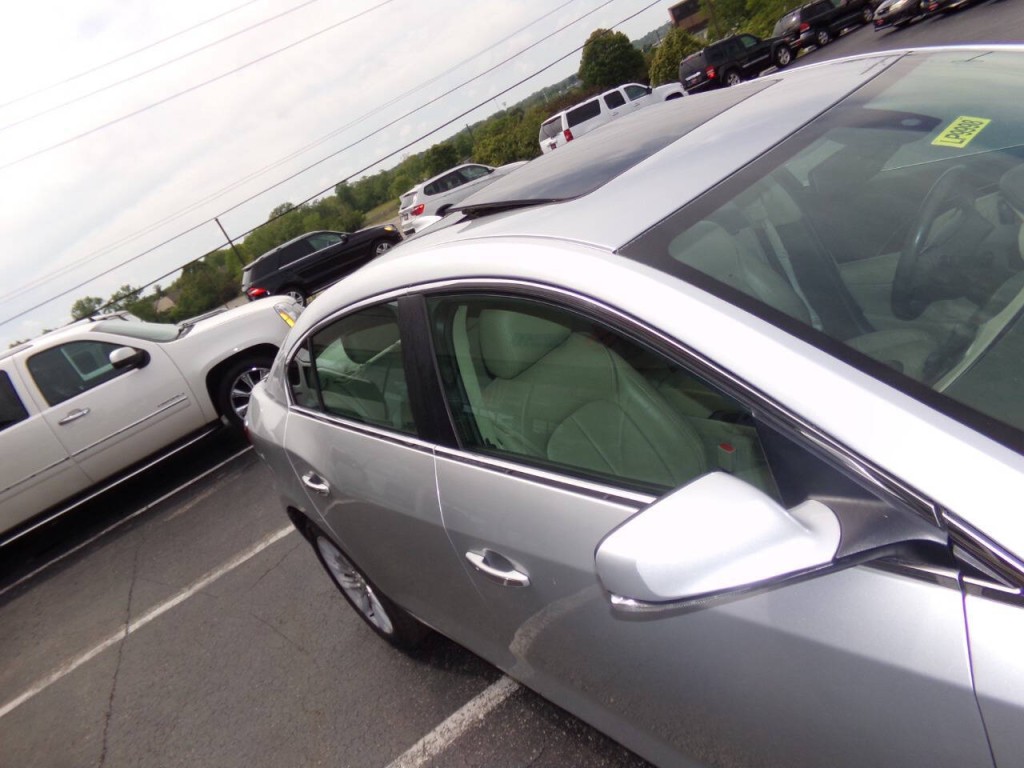 2016 Buick LaCrosse Image 43