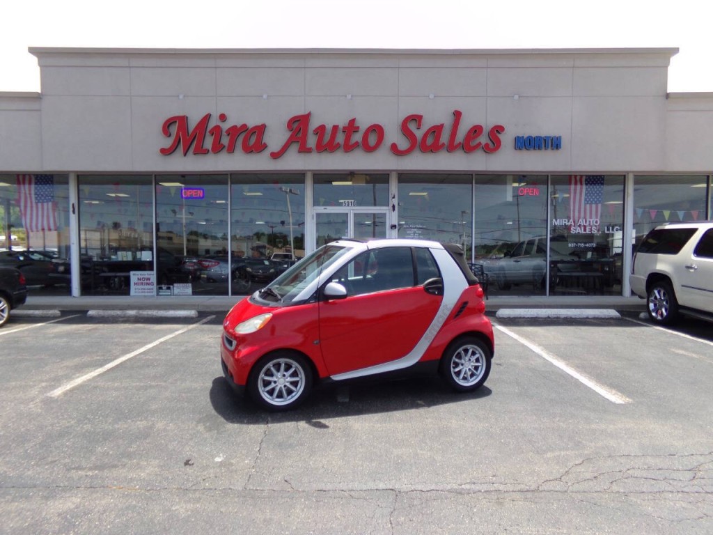2009 smart fortwo Image 1