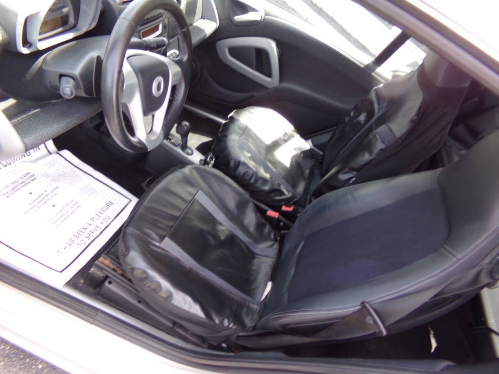 2009 smart fortwo Image 12