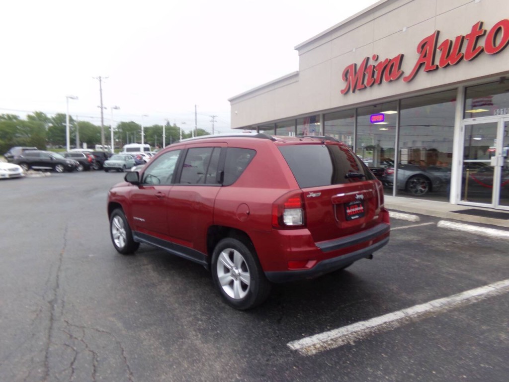 2016 Jeep Compass Image 8