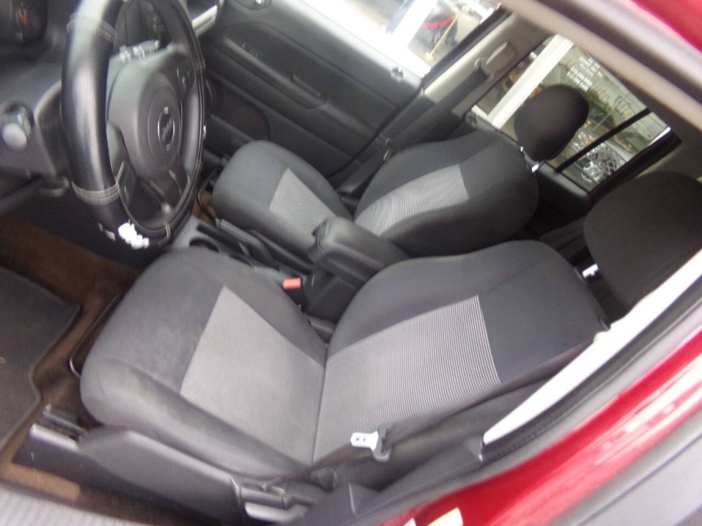 2016 Jeep Compass Image 11